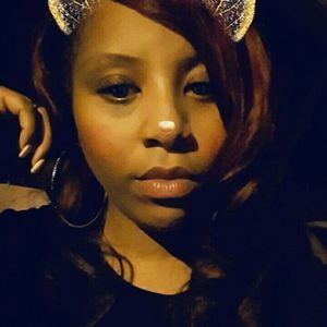 Meet your Posher, Nia